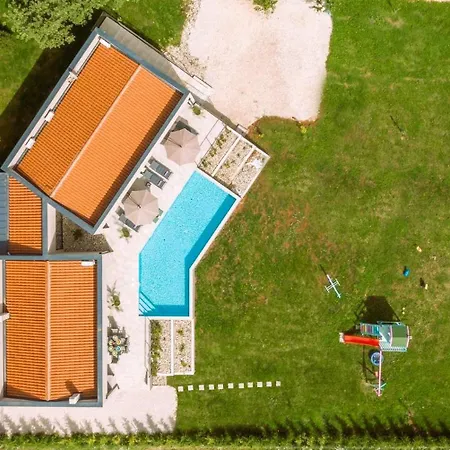 Manuela - Pool & Jacuzzi - Vila *