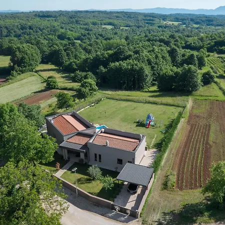 Manuela - Pool & Jacuzzi - Vila *