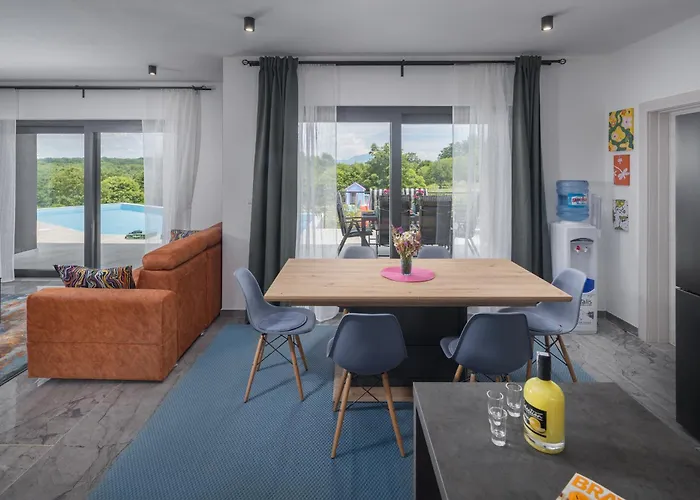 Manuela - Pool & Jacuzzi - Vila *