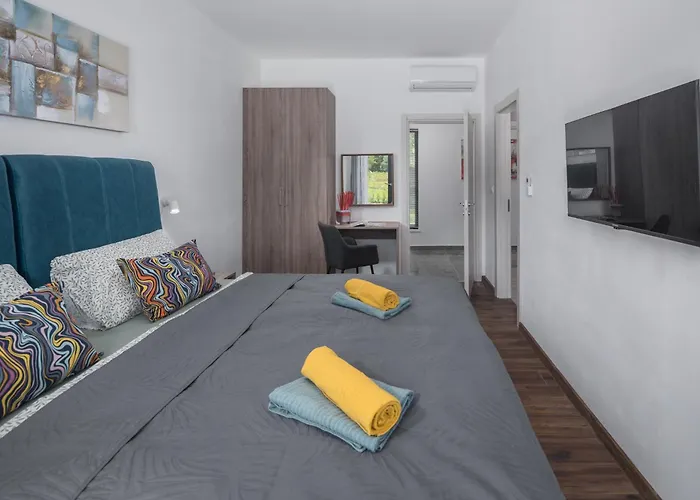 Vila Manuela - Pool & Jacuzzi - *