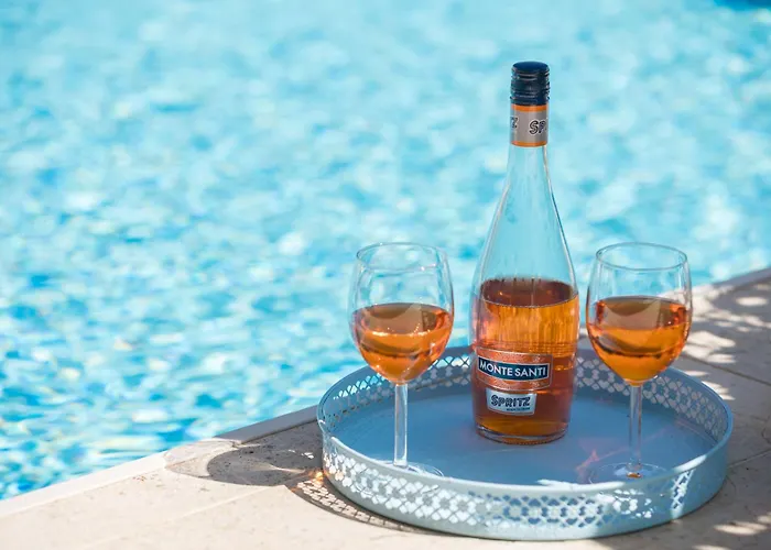 Vila Manuela - Pool & Jacuzzi -