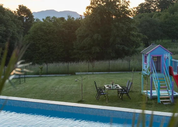 Vila Manuela - Pool & Jacuzzi -